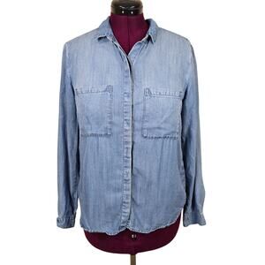 Women's Cloth & Stone Chambray Lightweight Button Down Top | Size Medium